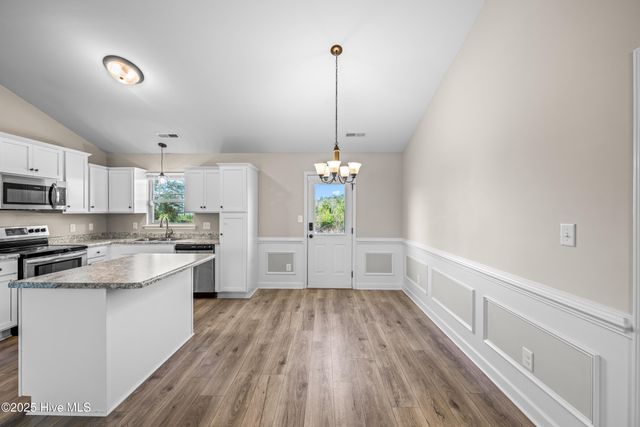 111 Easton Drive, Richlands, NC 28574