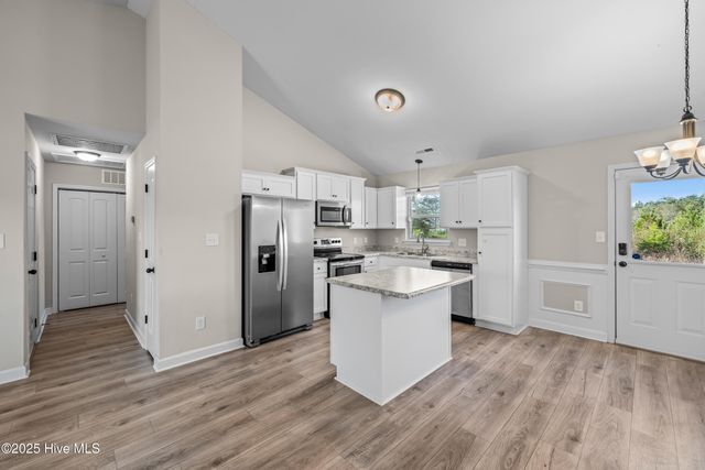 111 Easton Drive, Richlands, NC 28574