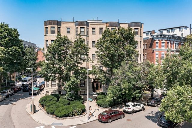 41 Edgerly Rd 52, Boston, MA 02115