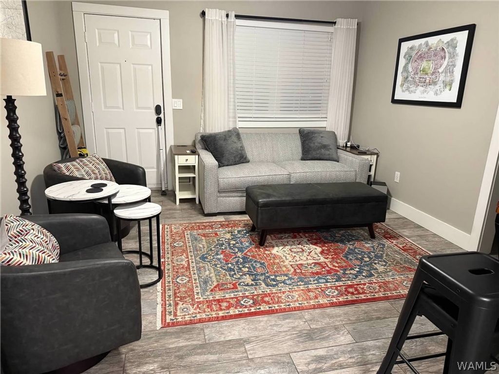 901 Hargrove 5B, Tuscaloosa, AL 35401