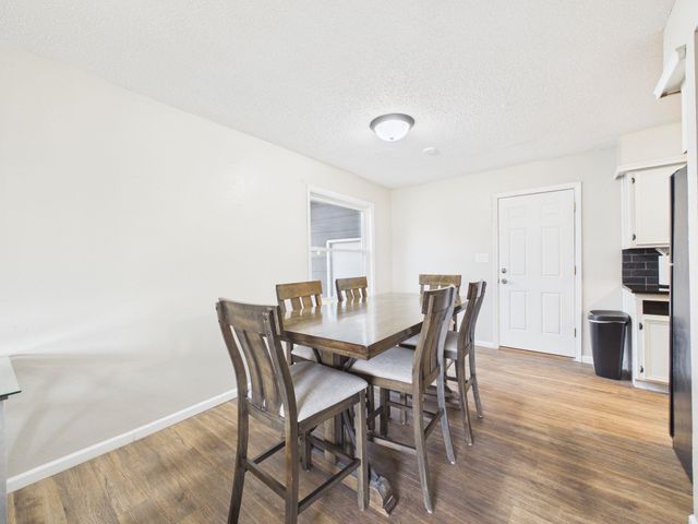 1517 N Baltimore Pl, Derby, KS 67037