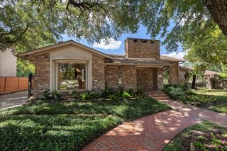 3322 N Braeswood Boulevard, Houston, TX 77025