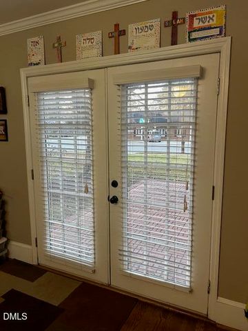 405 Sunset Avenue, Clinton, NC 28328