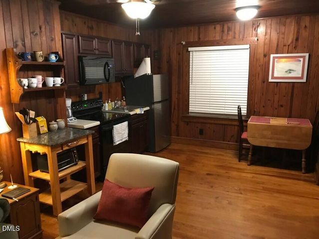 405 Sunset Avenue, Clinton, NC 28328