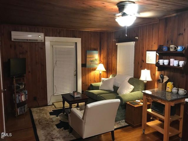 405 Sunset Avenue, Clinton, NC 28328