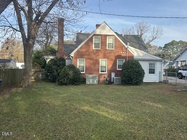 405 Sunset Avenue, Clinton, NC 28328