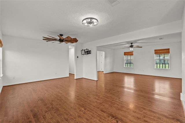 14621 Cedar Street, Santa Fe, TX 77517