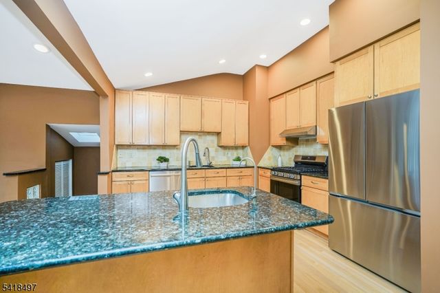 11 Agate Rd, East Brunswick Twp., NJ 08816