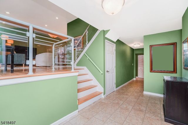 11 Agate Rd, East Brunswick Twp., NJ 08816