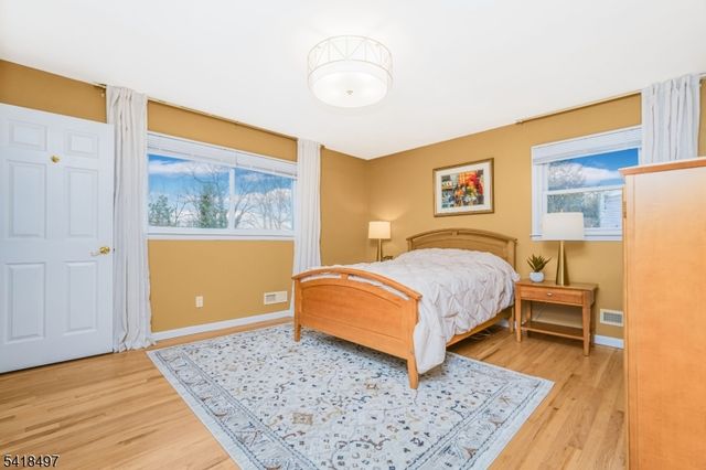 11 Agate Rd, East Brunswick Twp., NJ 08816