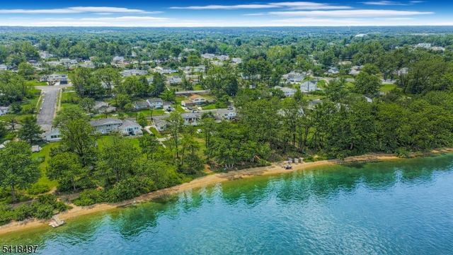 11 Agate Rd, East Brunswick Twp., NJ 08816