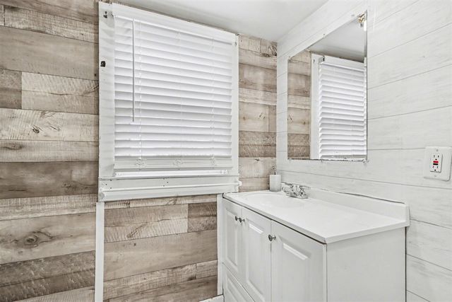 161 North Street, Allegan, MI 49010