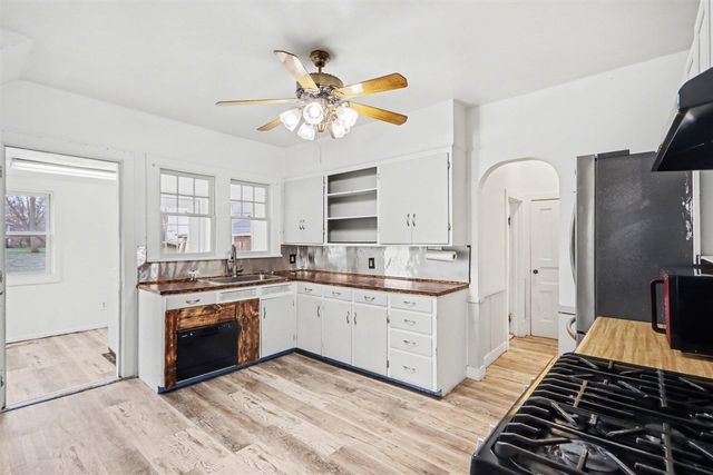 161 North Street, Allegan, MI 49010