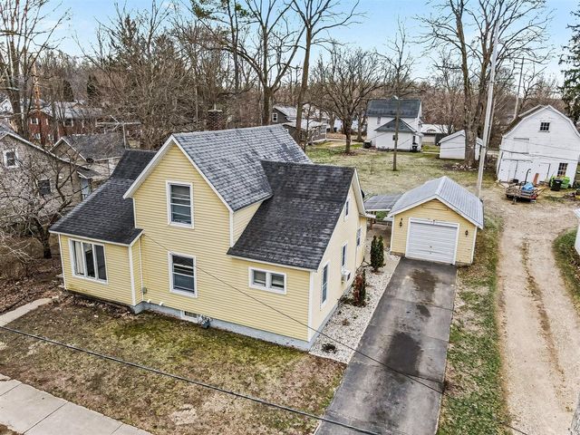 161 North Street, Allegan, MI 49010