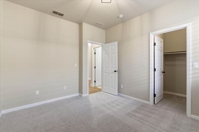 1741 Bamboo St, Roseville, CA 95747