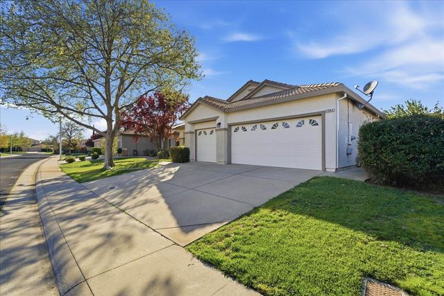 1741 Bamboo St, Roseville, CA 95747