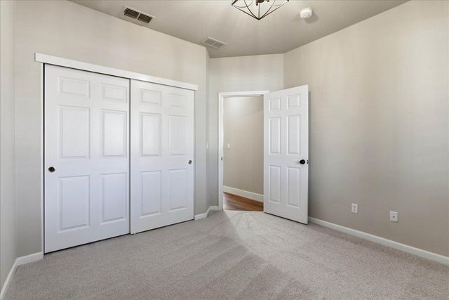 1741 Bamboo St, Roseville, CA 95747