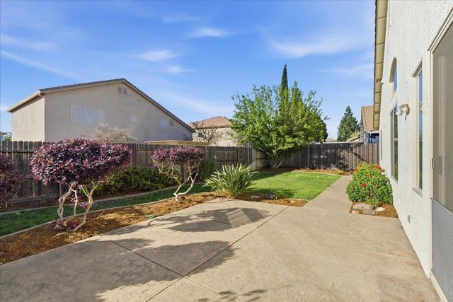 1741 Bamboo St, Roseville, CA 95747
