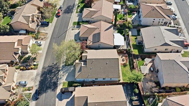 1741 Bamboo St, Roseville, CA 95747