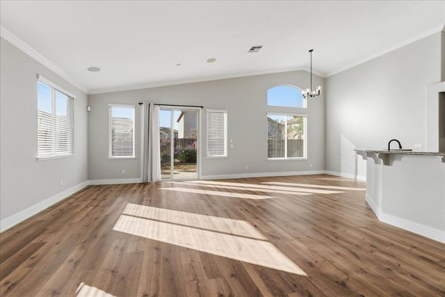 1741 Bamboo St, Roseville, CA 95747