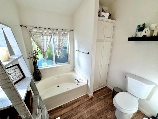 122 S Colombo 77, Tustin, CA 92780