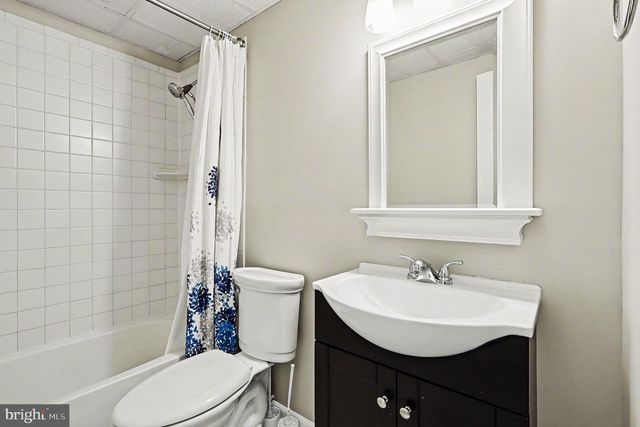 8022 ROCKY RUN RD, Gainesville, VA 20155