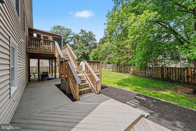 8022 ROCKY RUN RD, Gainesville, VA 20155