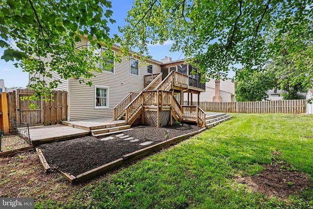 8022 ROCKY RUN RD, Gainesville, VA 20155