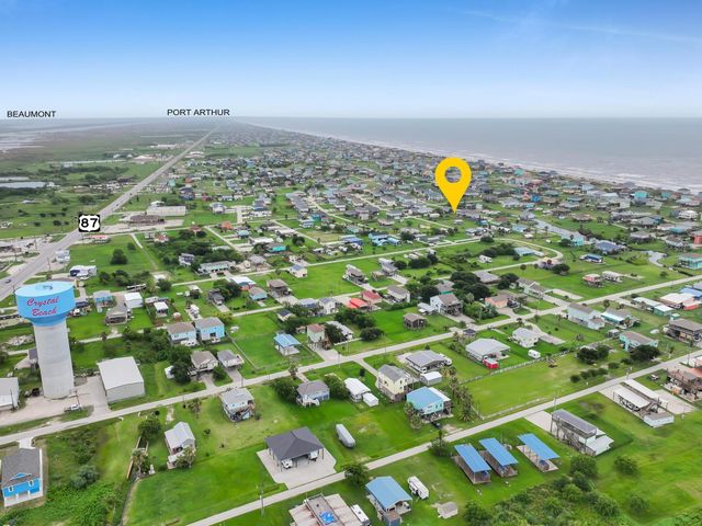 1987 Avenue F, Crystal Beach, TX 77650