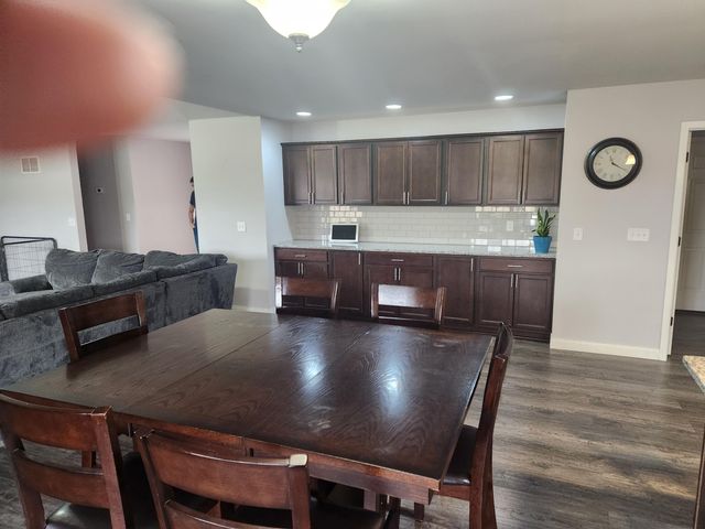 702 19th Street SE, Demotte, IN 46310