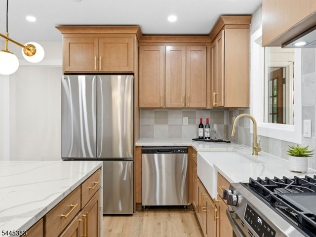 14 Richard Ave, Manville Boro, NJ 08835