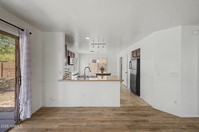 93 W CANYON ROCK Road, San Tan Valley, AZ 85143