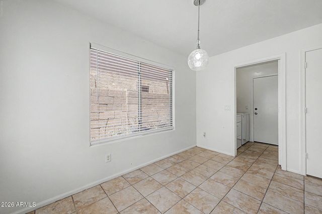 93 W CANYON ROCK Road, San Tan Valley, AZ 85143