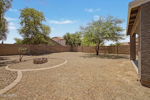 93 W CANYON ROCK Road, San Tan Valley, AZ 85143