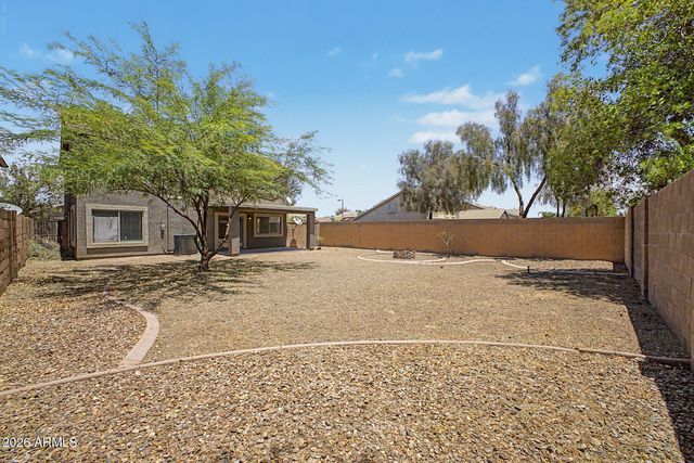 93 W CANYON ROCK Road, San Tan Valley, AZ 85143