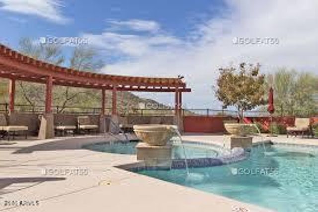 93 W CANYON ROCK Road, San Tan Valley, AZ 85143