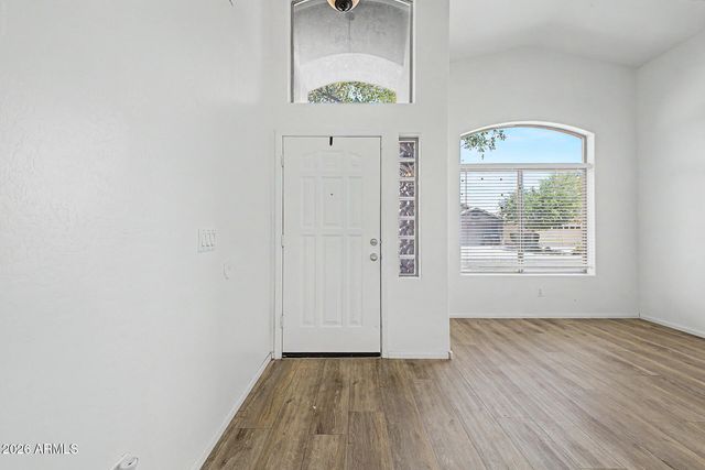 93 W CANYON ROCK Road, San Tan Valley, AZ 85143