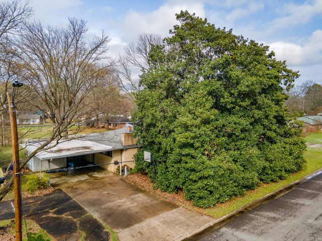 610 Fourth Street, Conway, AR 72032