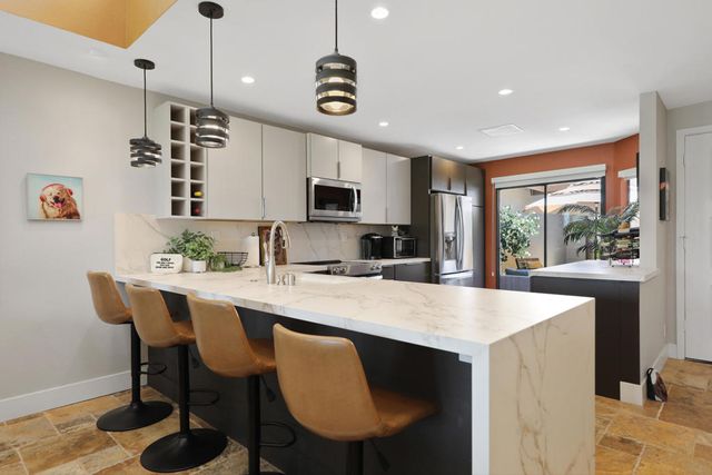 384 Running Springs Drive, Palm Desert, CA 92211