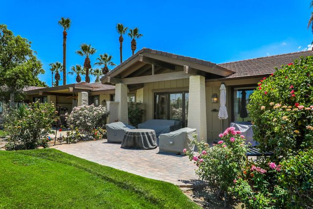 384 Running Springs Drive, Palm Desert, CA 92211