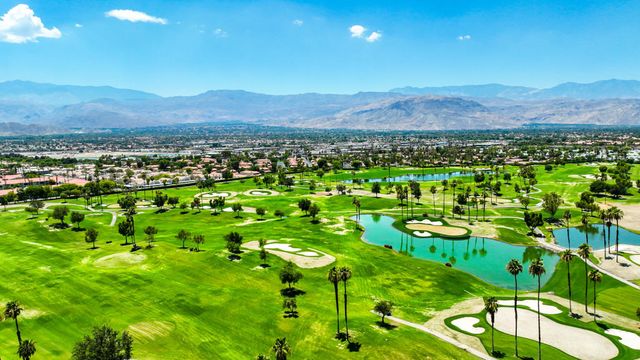 384 Running Springs Drive, Palm Desert, CA 92211