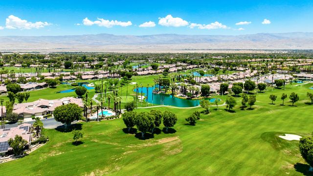 384 Running Springs Drive, Palm Desert, CA 92211