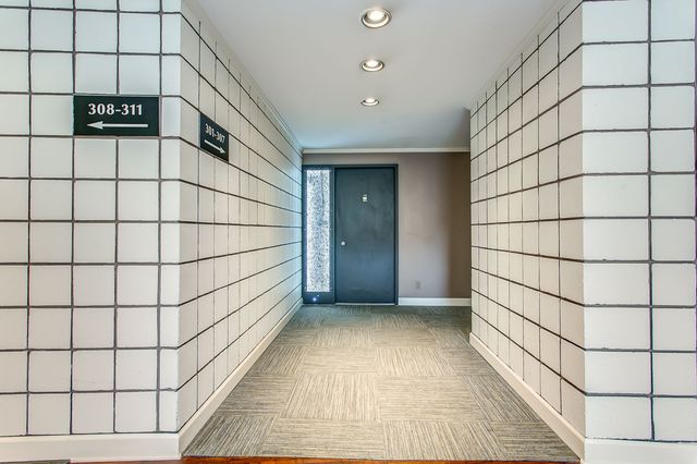 4200 West End Ave Apt 208, Nashville, TN 37205