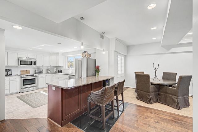 4200 West End Ave Apt 208, Nashville, TN 37205