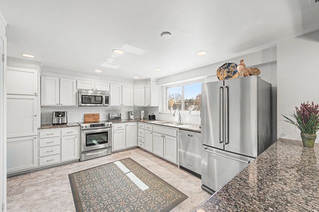 4200 West End Ave Apt 208, Nashville, TN 37205