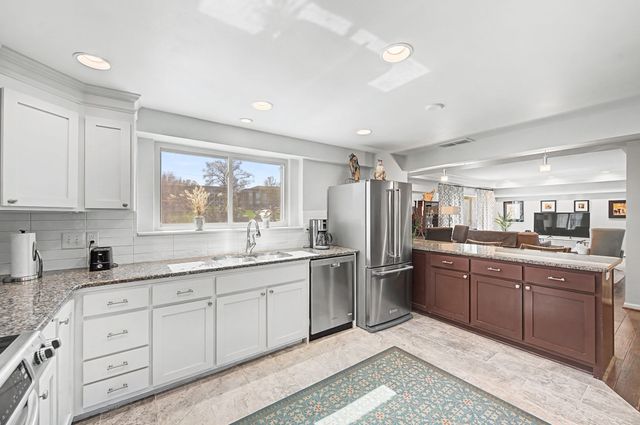 4200 West End Ave Apt 208, Nashville, TN 37205