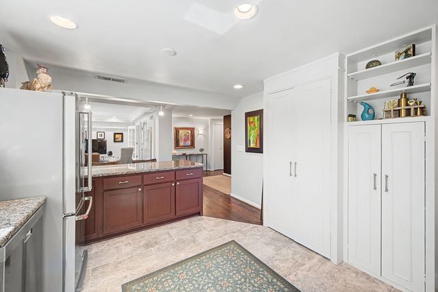 4200 West End Ave Apt 208, Nashville, TN 37205