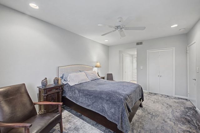 4200 West End Ave Apt 208, Nashville, TN 37205