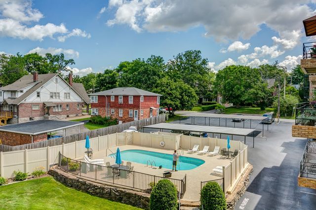 4200 West End Ave Apt 208, Nashville, TN 37205