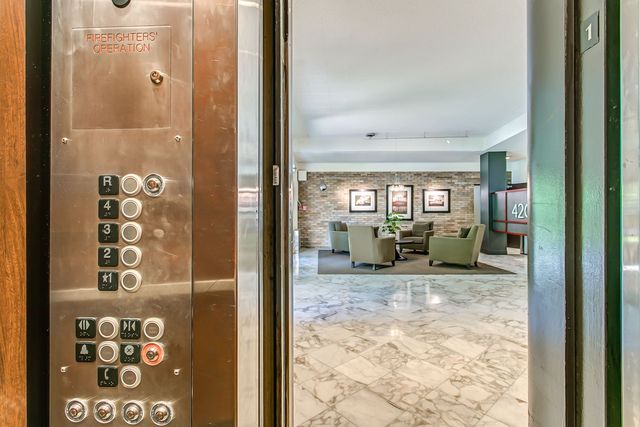 4200 West End Ave Apt 208, Nashville, TN 37205